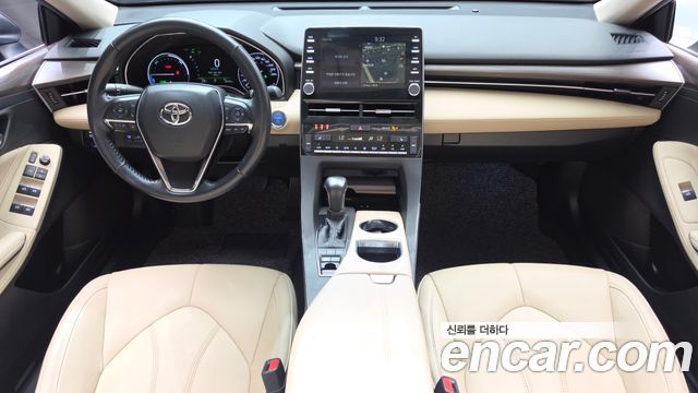 Toyota Avalon — interior
