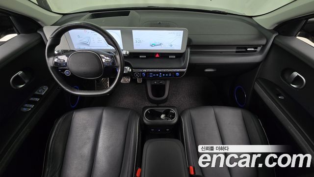 Hyundai IONIQ 5 — interior