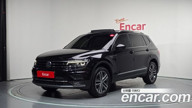 Volkswagen Tiguan — exterior