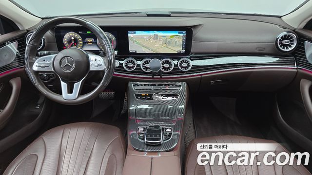 Mercedes-Benz CLS-Class — interior