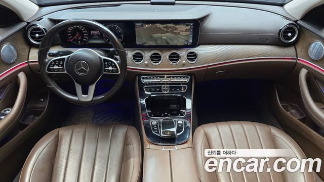 Mercedes-Benz E-Class — interior