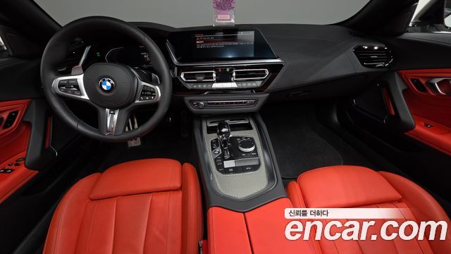 BMW Z4 — interior