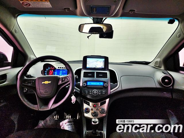 Chevrolet Korea Aveo — interior