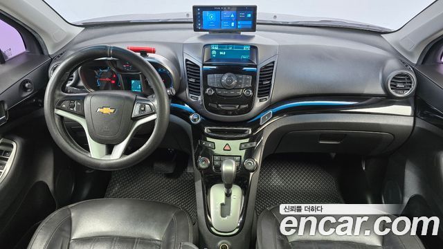 Chevrolet Korea Orlando — interior