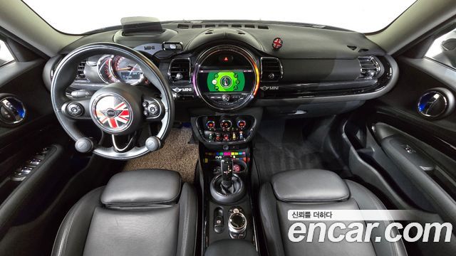 MINI Clubman — interior