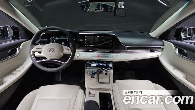 Hyundai Grandeur — interior