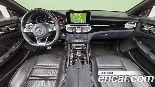 Mercedes-Benz CLS-Class — interior