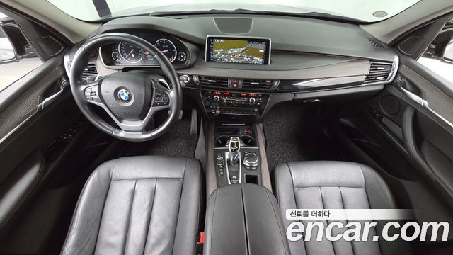 BMW X5 — interior