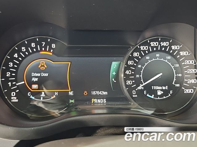 Lincoln MKC — interior