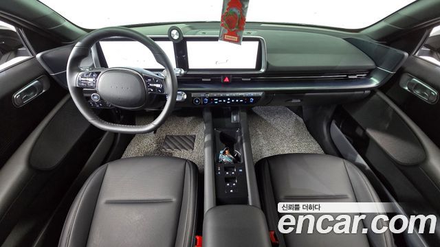 Hyundai IONIQ 6 — interior