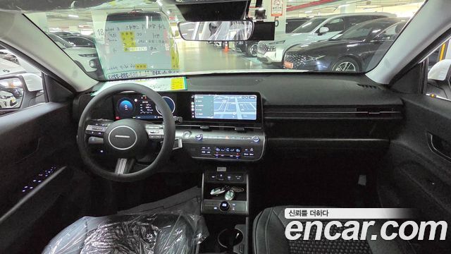 Hyundai Kona — interior