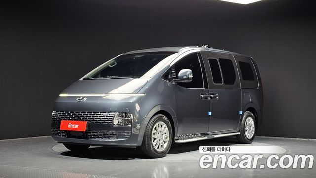 Hyundai Staria