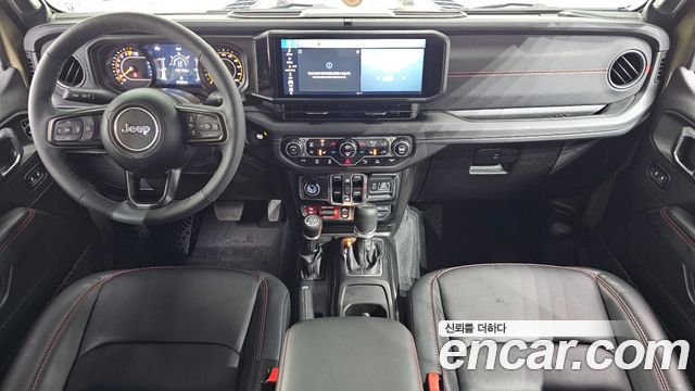 Jeep Gladiator — interior