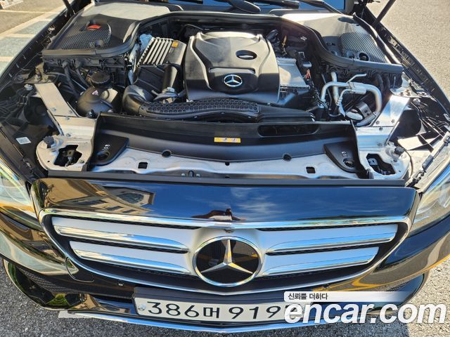 Mercedes-Benz E-Class — interior