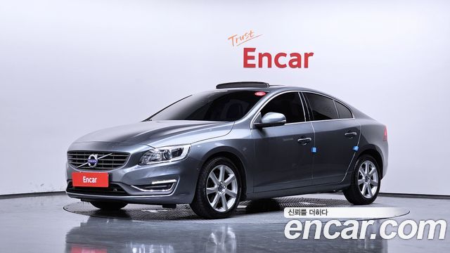 Volvo S60 — exterior