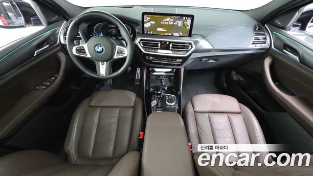 BMW X4 — interior
