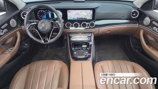 Mercedes-Benz E-Class — interior