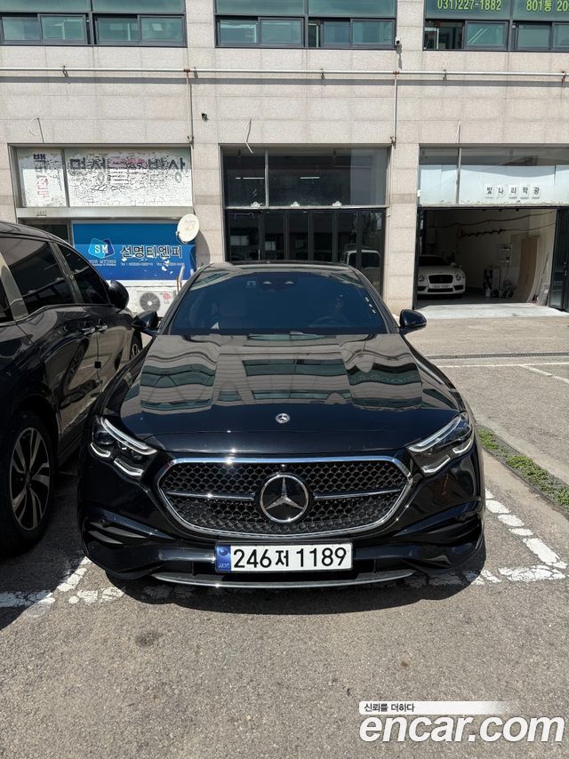 Mercedes-Benz E-Class — exterior