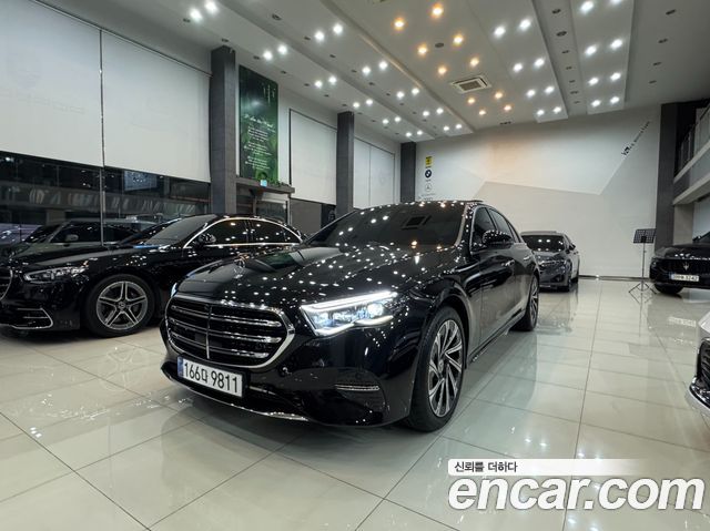 Mercedes-Benz E-Class — exterior