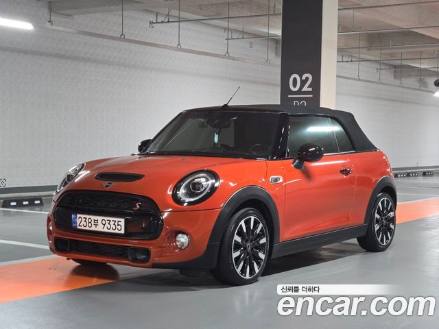 MINI Cooper Convertible — exterior