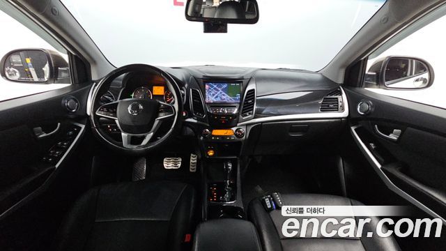 KG Mobility Korando — interior