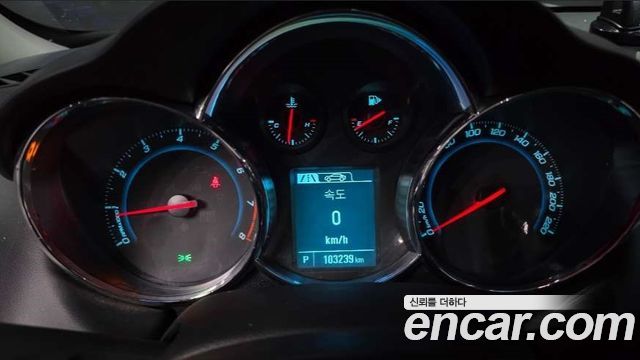 Chevrolet Korea Cruze — interior