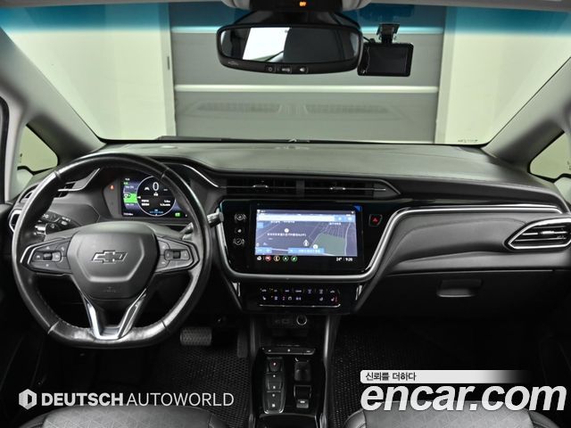 Chevrolet Korea Bolt EV — interior