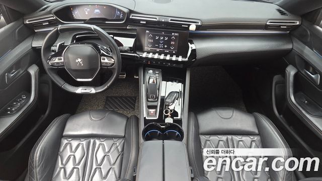 Peugeot 508 — interior
