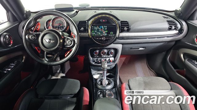 MINI Clubman — interior