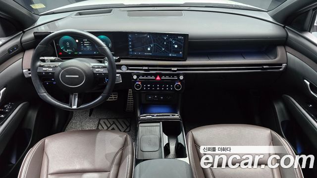 Hyundai Tucson — interior