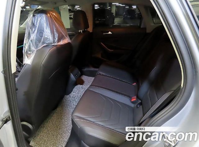 Volkswagen Jetta — interior