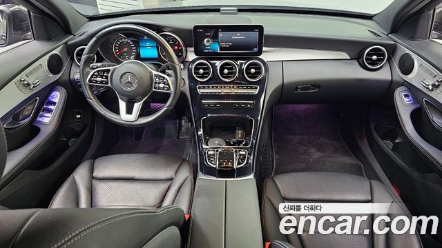 Mercedes-Benz C-Class — interior