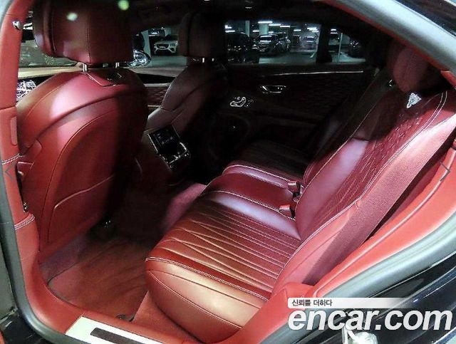 Bentley Flying Spur — interior