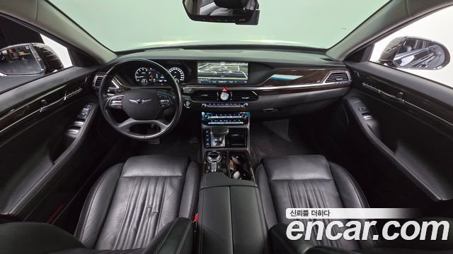 Genesis EQ900 — interior
