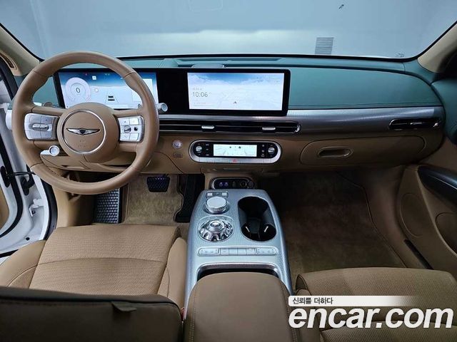 Genesis GV60 — interior