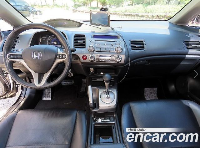 Honda Civic — interior