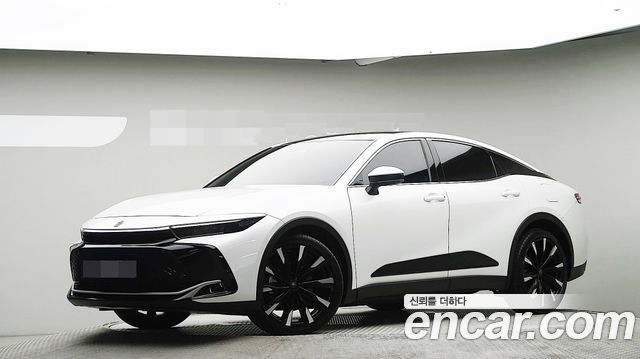 Toyota Crown — exterior