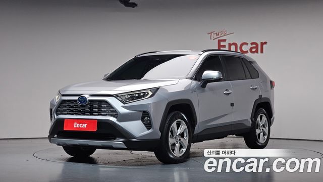 Toyota RAV4 — exterior