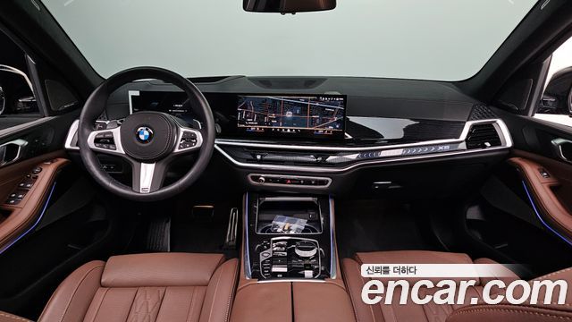BMW X5 — interior