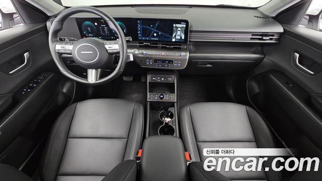 Hyundai Kona — interior