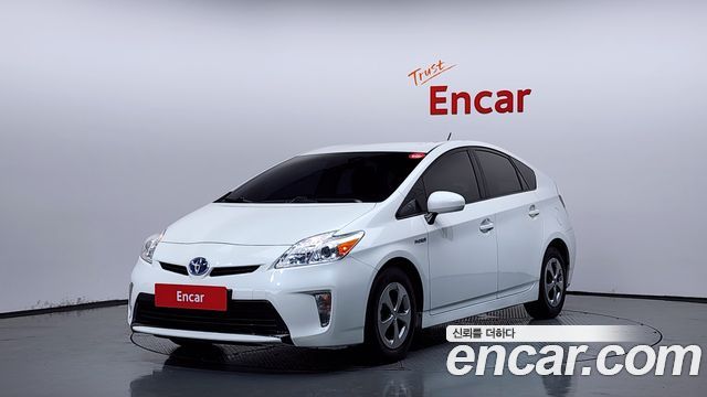 Toyota Prius — exterior