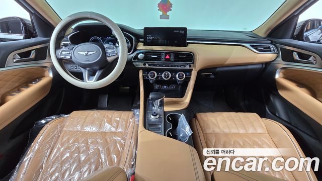 Genesis G70 — interior