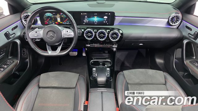 Mercedes-Benz CLA-Class — interior