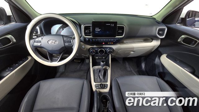 Hyundai Venue — interior