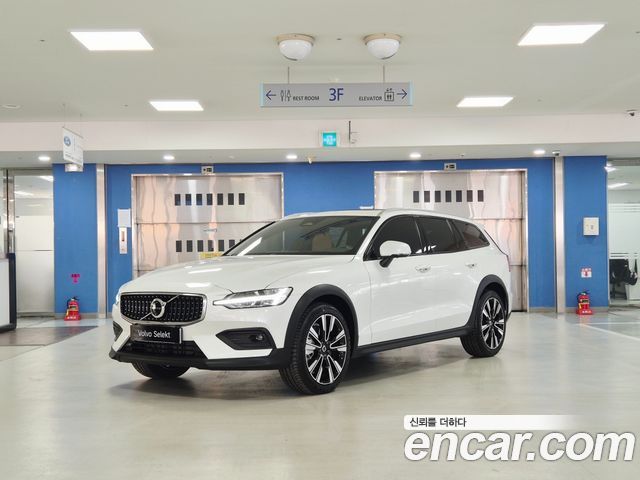Volvo V60 — exterior
