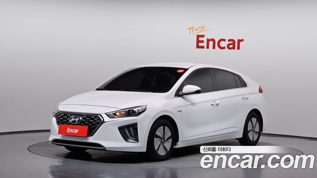 Hyundai Ioniq — exterior