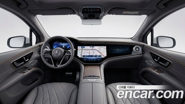 Mercedes-Benz EQS — interior