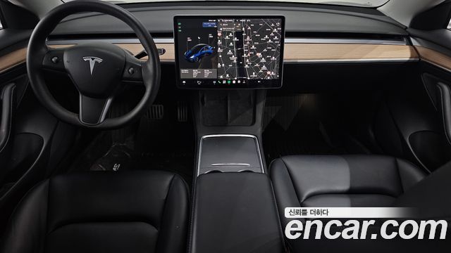 Tesla Model 3 — interior