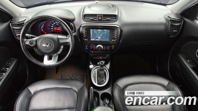 Kia Soul — interior