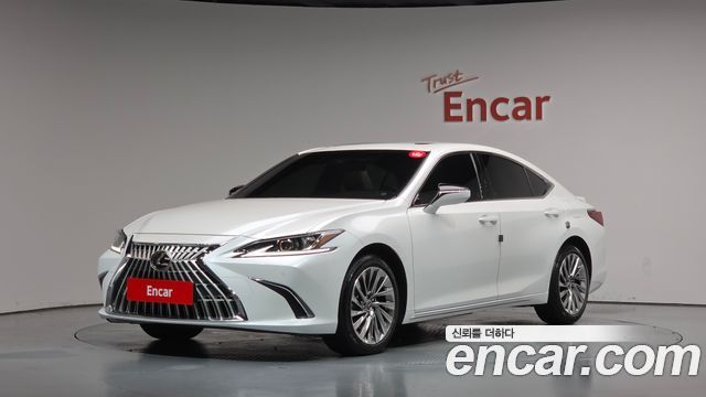 Lexus ES — exterior